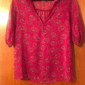 Dina Be 3/4 sleeve sheer blouse. Pink with gray pattern Size Medium